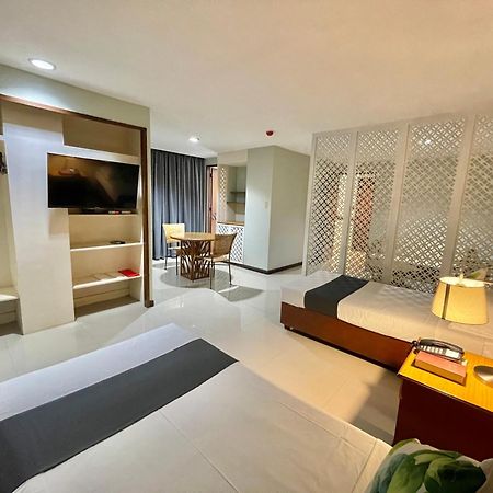The Vip Hotel Cagayán de Oro Extérieur photo