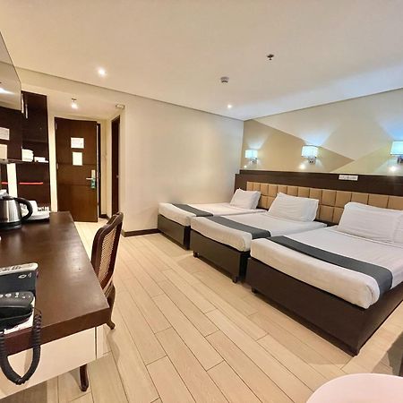 The Vip Hotel Cagayán de Oro Extérieur photo