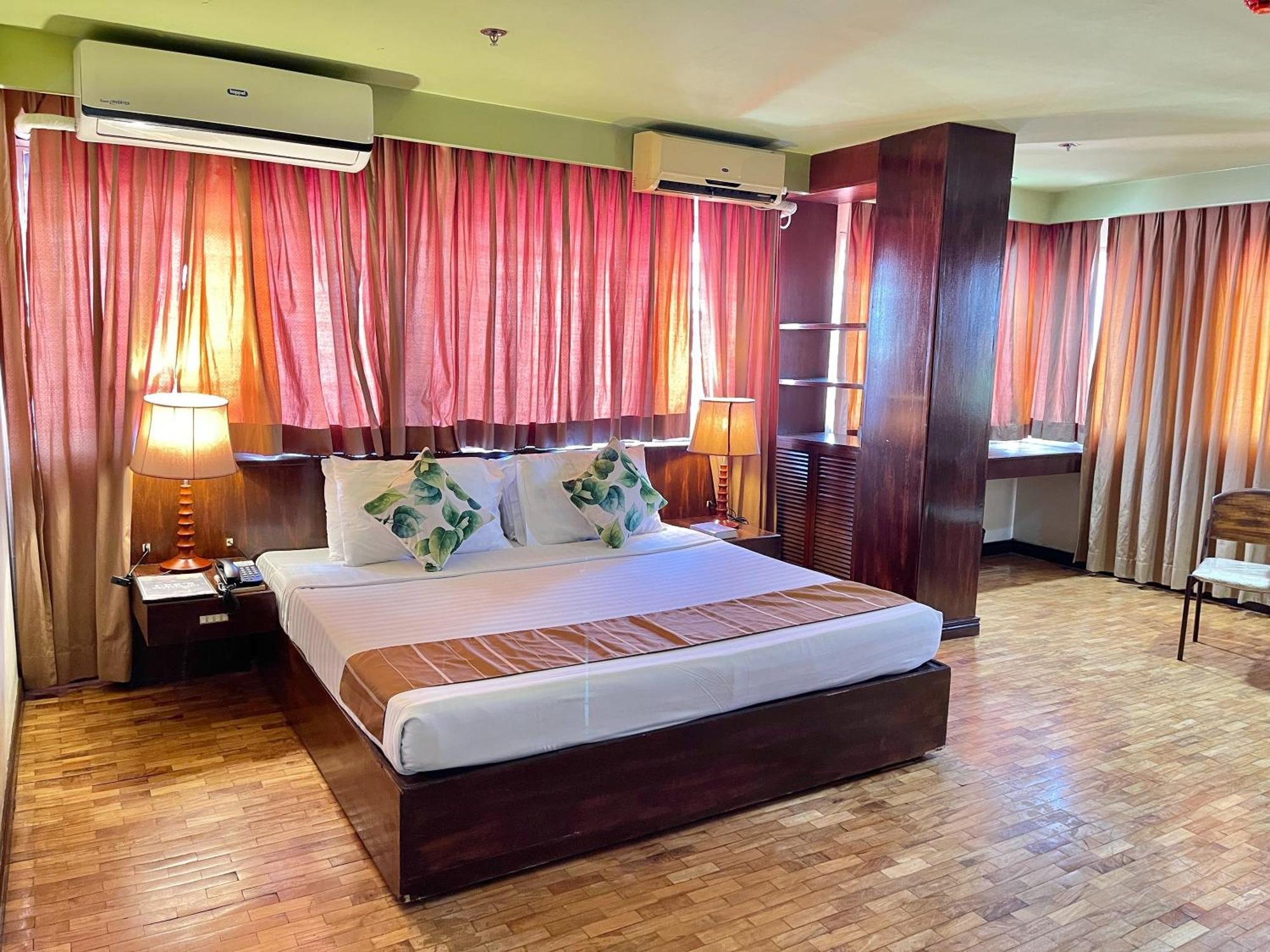The Vip Hotel Cagayán de Oro Extérieur photo