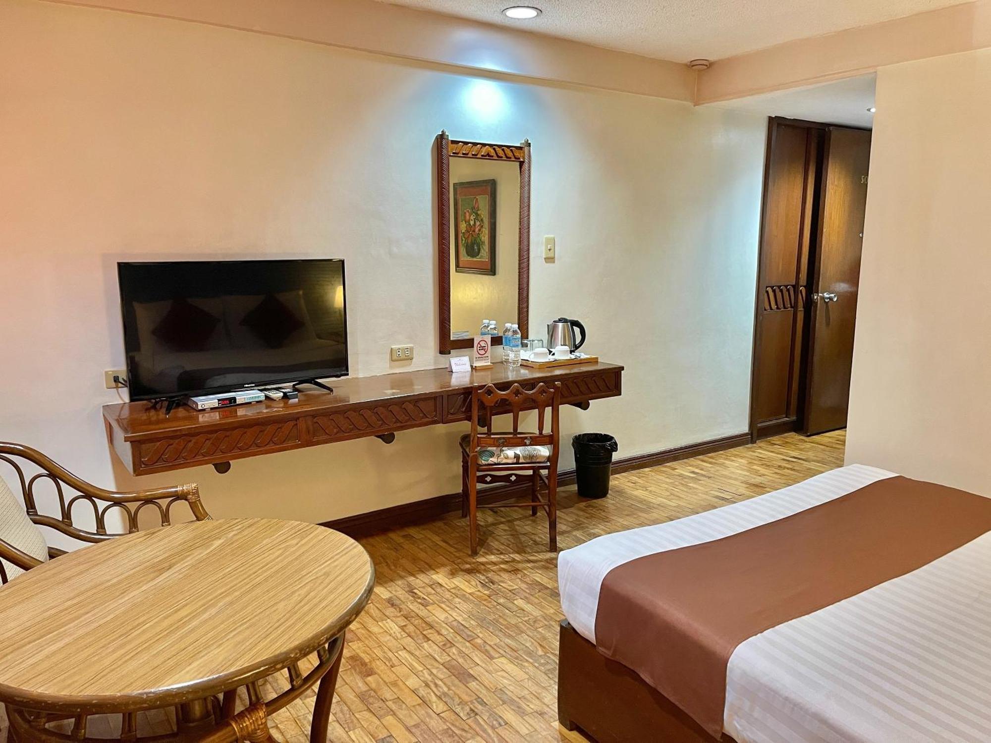 The Vip Hotel Cagayán de Oro Extérieur photo